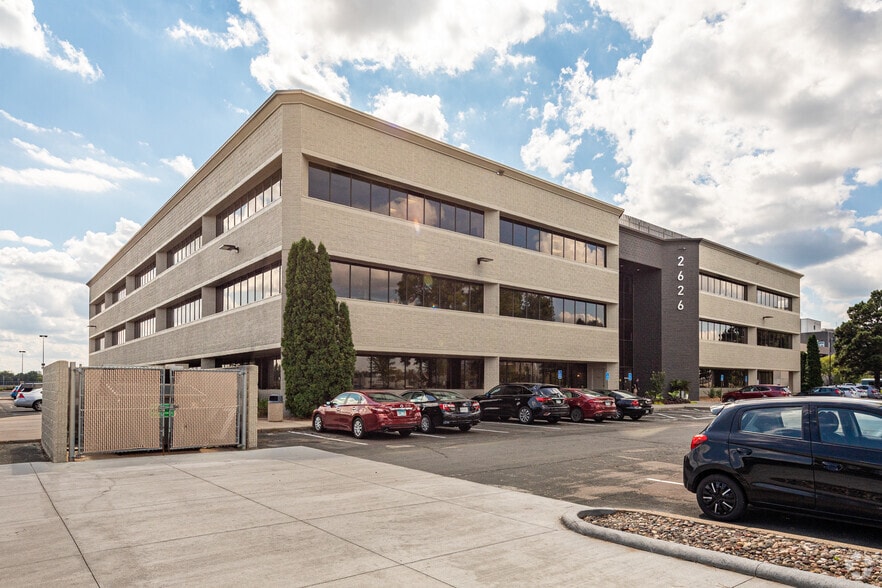 More Photos Of 2626 E 82nd St, Bloomington Office For Sale