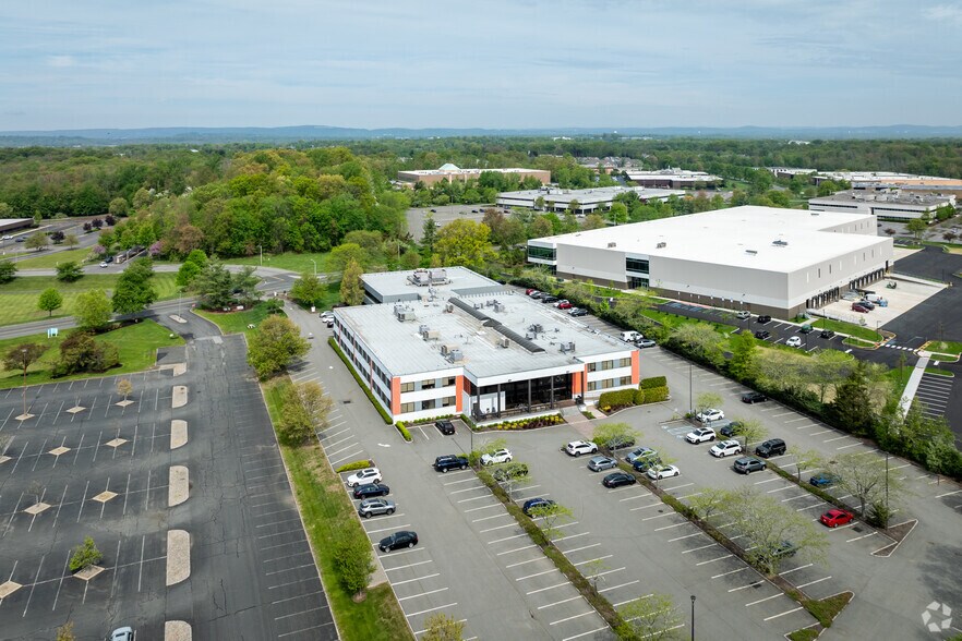 More Photos Of 23 Vreeland Rd, Florham Park Coworking Space