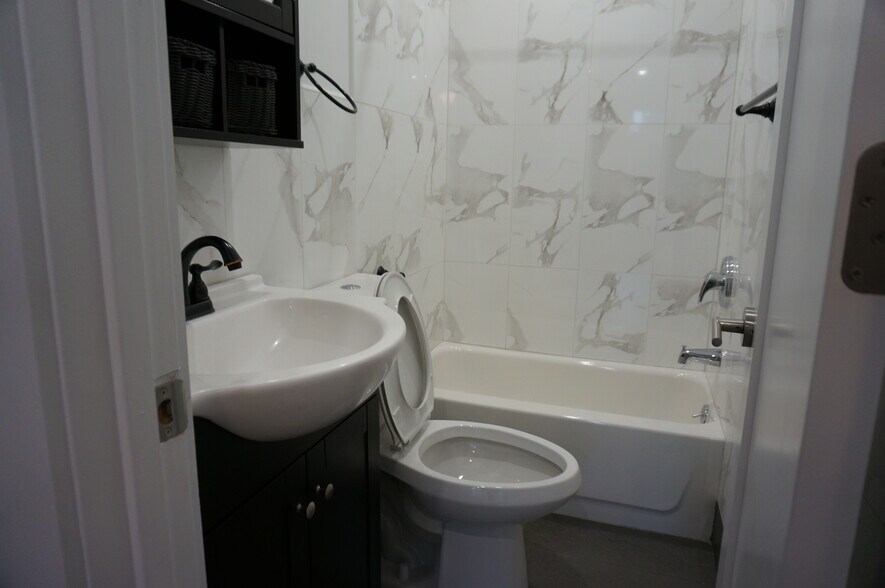 More Photos Of 135 Decatur St, Brooklyn Apartments For Sale