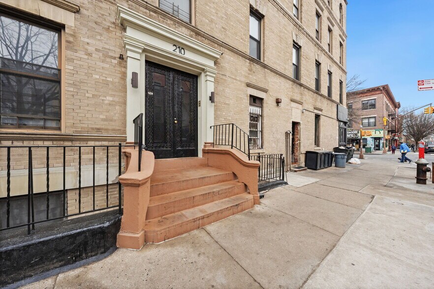 More Photos Of 210 Prospect Park, Brooklyn Apartments For Sale