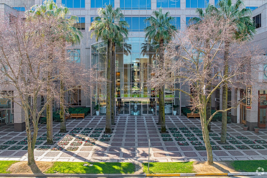 More Photos Of 400 Capitol Mall, Sacramento Office For Lease