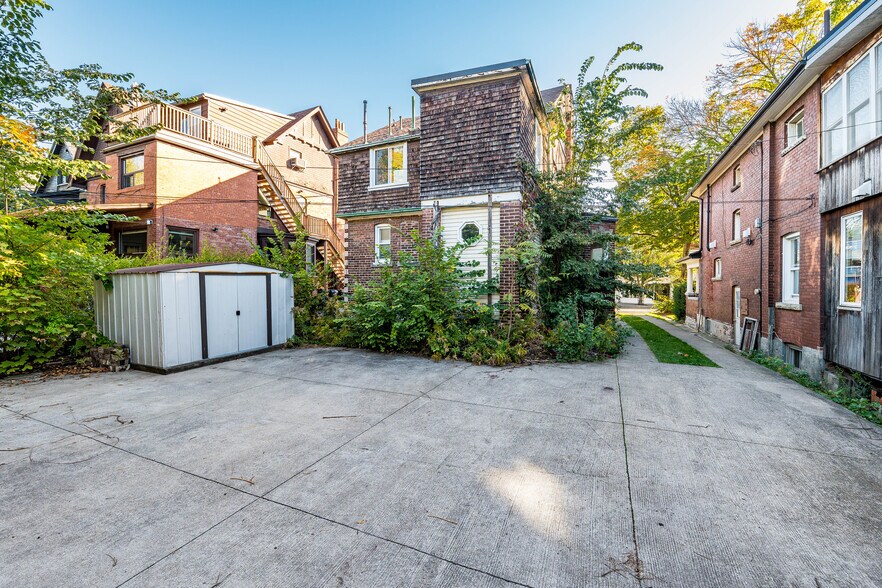 More Photos Of 274 Roncesvalles Av, Toronto Multifamily For Sale