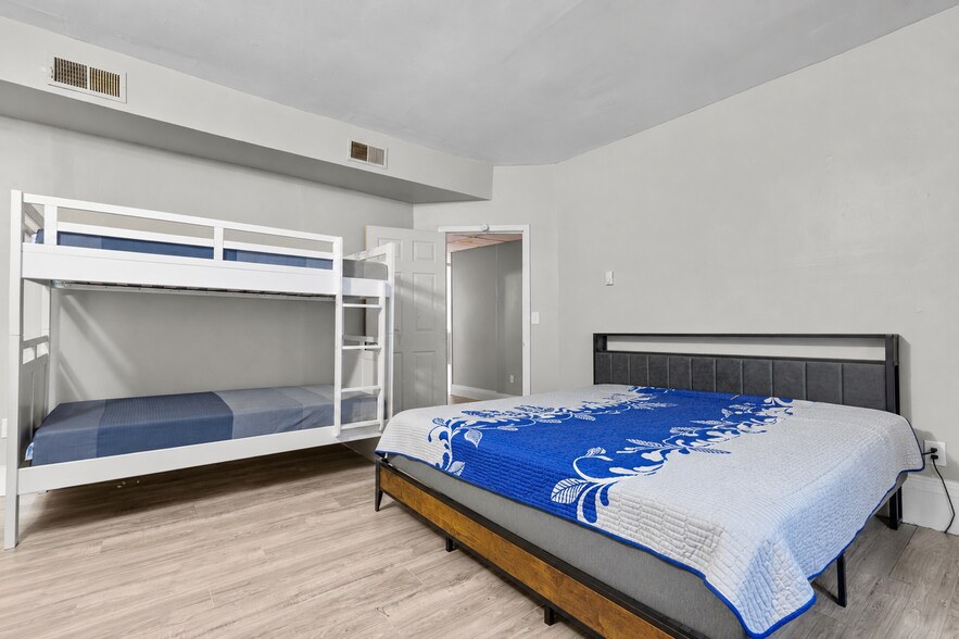 More Photos Of 135 Prospect St, Waterbury Apartments For Sale