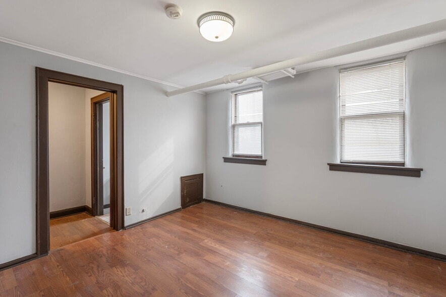 More Photos Of 487 Grand Ave, Saint Paul Apartments For Sale
