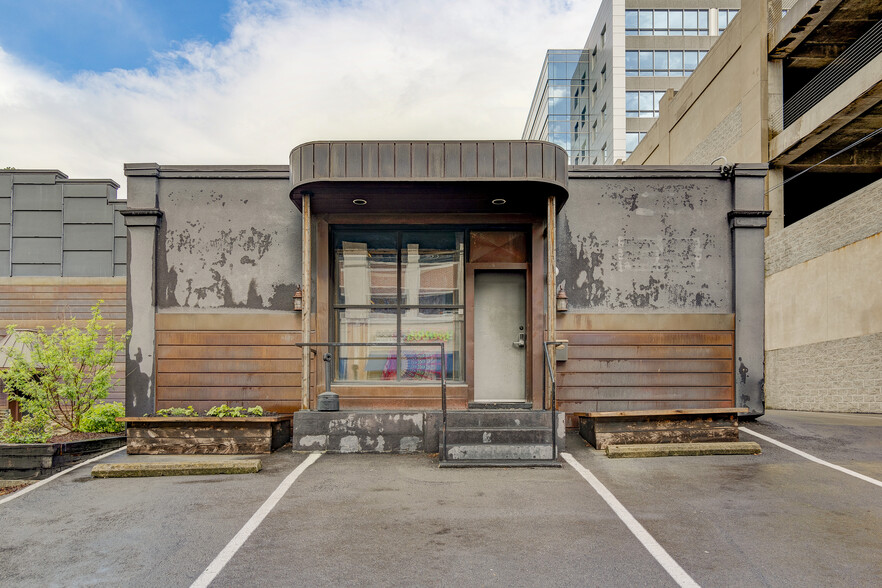 More Photos Of 114-116 17th Ave S, Nashville Office For Sale