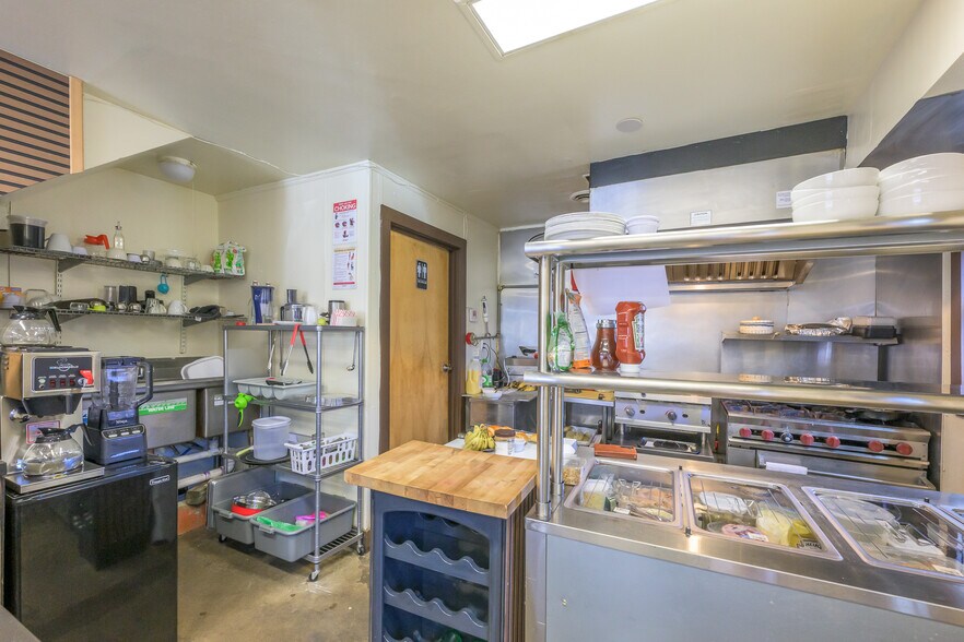 More Photos Of 78-90 Green St, Hudson Flex For Sale