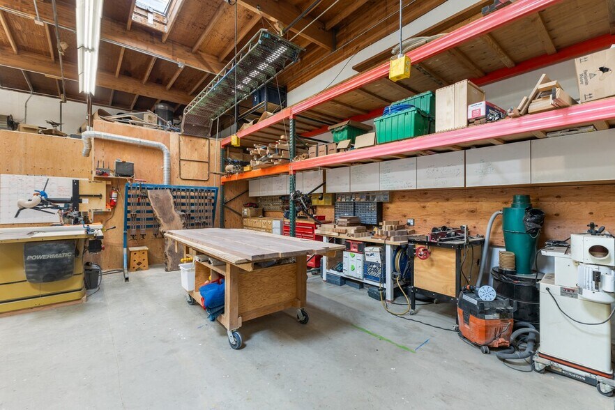 More Photos Of 1130 Industrial Ave, Petaluma Light Manufacturing For Sale