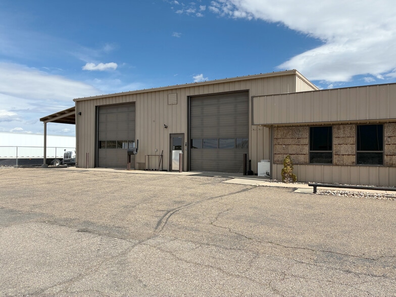 More Photos Of 86 Allegiance Cir, Evanston Warehouse For Sale