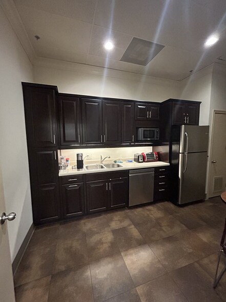 More Photos Of 520 S 4th St, Las Vegas Medical For Lease