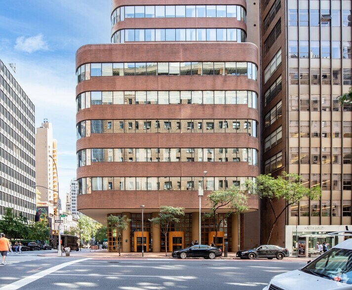 More Photos Of 767 Third Ave, New York Office For Lease