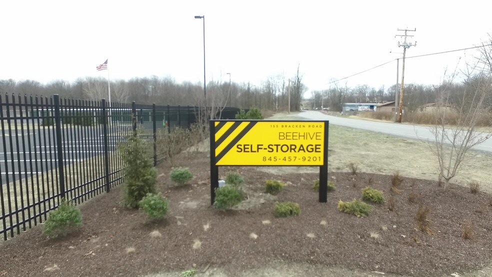More Photos Of 155 Bracken Rd, Montgomery Industrial For Lease