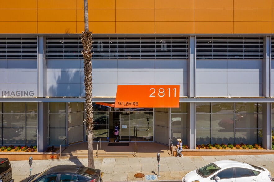 More Photos Of 2811 Wilshire Blvd, Santa Monica Medical For Lease
