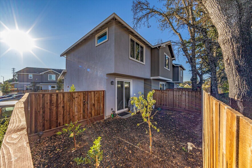 More Photos Of 4040 Alexander David Ct, Larkfield Apartments For Sale