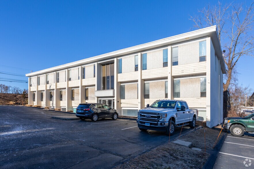 Primary Photo Of 378 Boston Post Rd, Orange Office For Lease