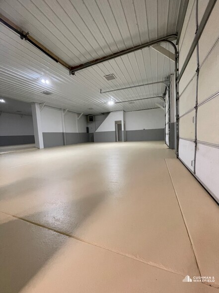 More Photos Of 116 Smokey St, Fort Collins Flex For Sale