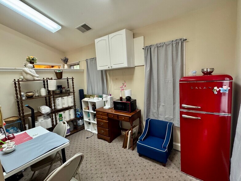 More Photos Of 6151-6157 Fuller Ct, Alexandria Office For Sale