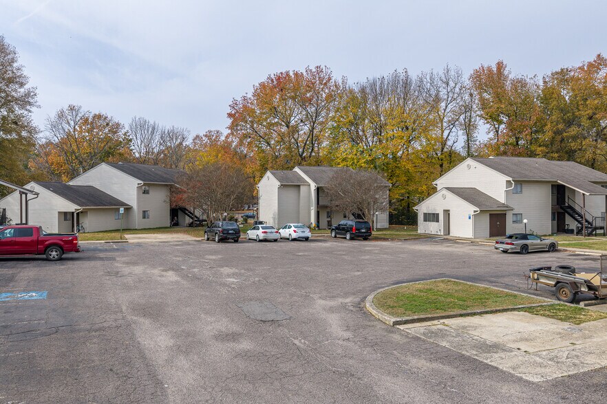 More Photos Of 401 N Cumberland Ave, Russellville Apartments For Sale