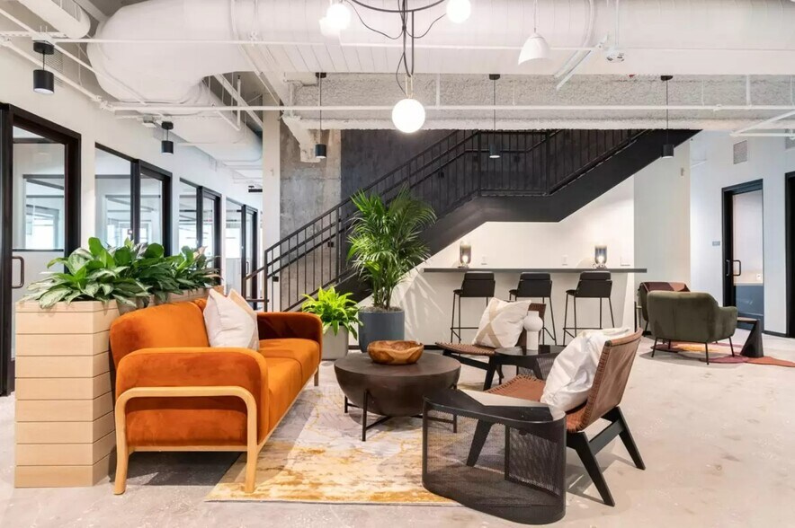 More Photos Of 200 Central Ave, Saint Petersburg Coworking Space