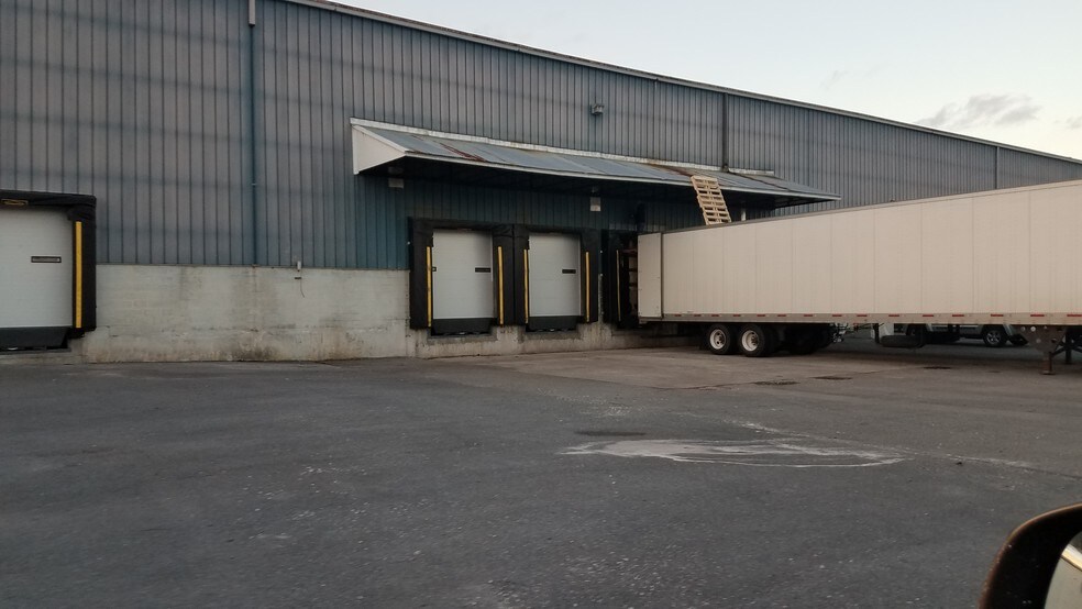 More Photos Of 280 Grand St, Hamburg Warehouse For Sale