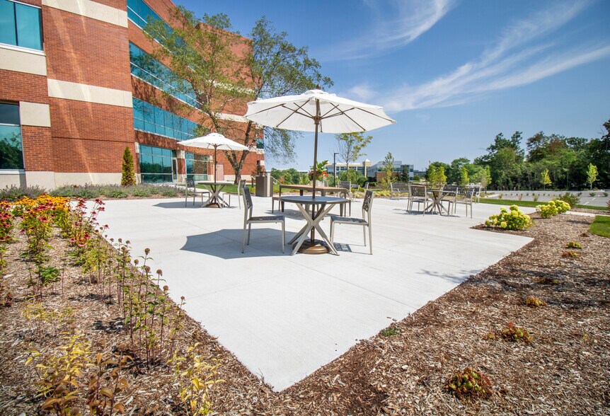 More Photos Of 10701 W Research Dr, Wauwatosa Office For Lease