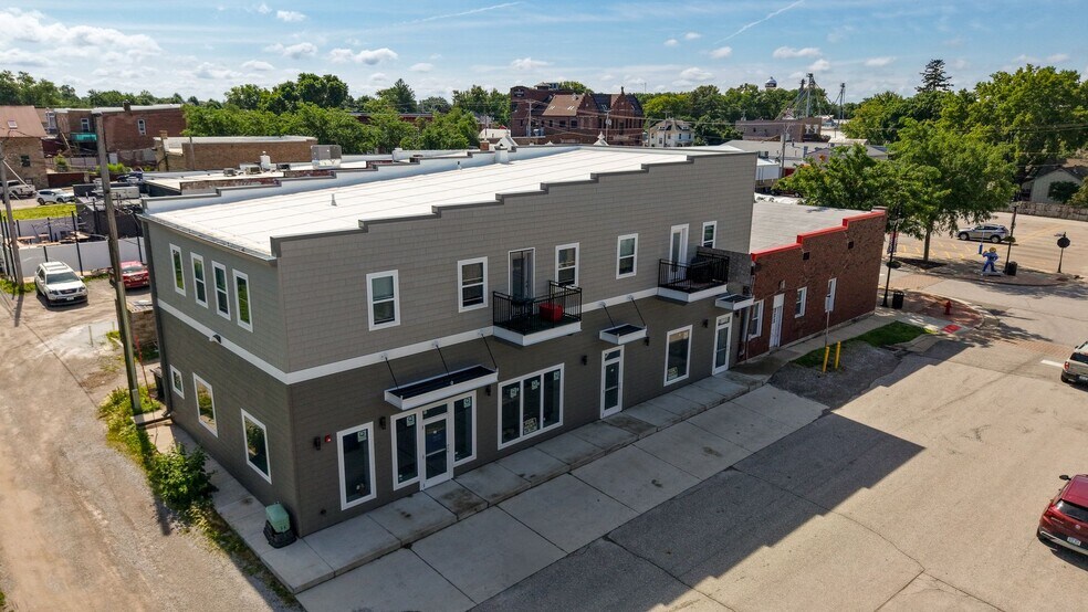 More Photos Of 112 N Iowa St, Solon Storefront Retail Residential For Sale