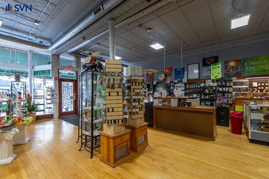 More Photos Of 4 E Wilson St, Batavia Loft Creative Space For Sale