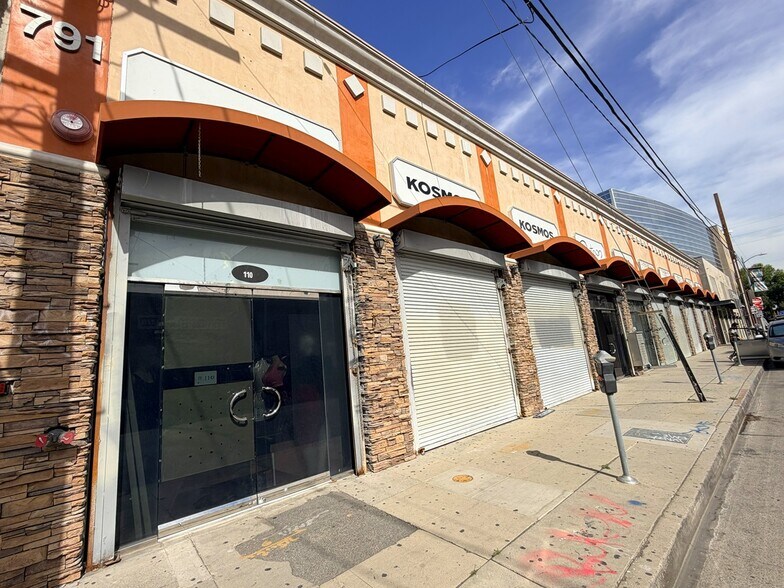 More Photos Of 791 E Pico Blvd, Los Angeles Warehouse For Sale