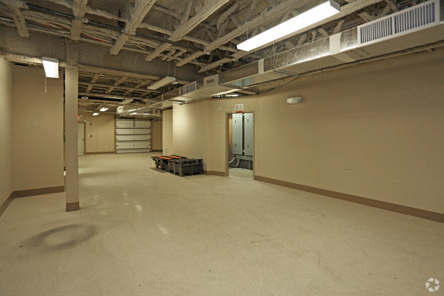 More Photos Of 1610 W International Speedway Blvd, Daytona Beach Medical For Sale