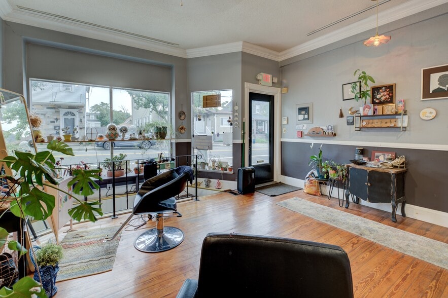 More Photos Of 257 Warren Ave, East Providence Storefront For Sale