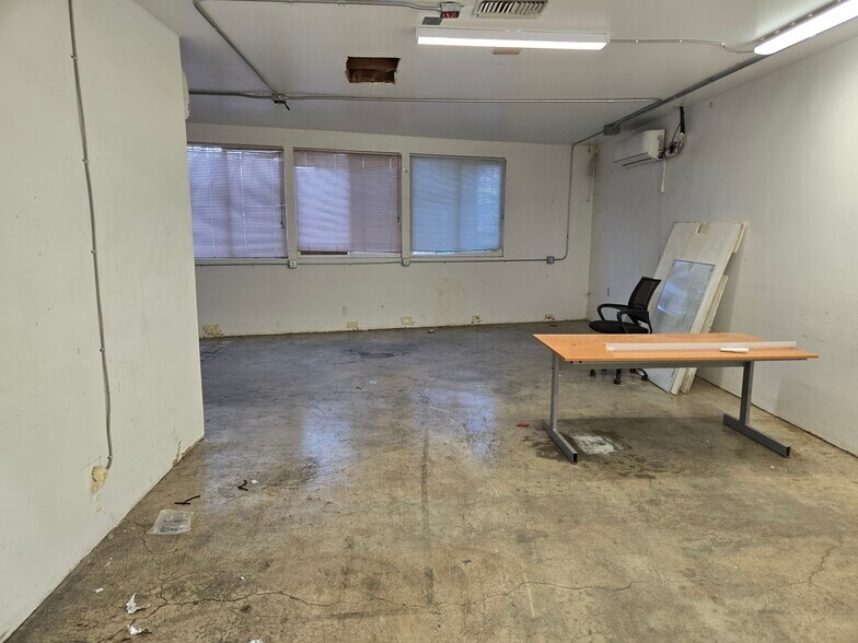 More Photos Of 5120-5126 W Pico Blvd, Los Angeles Office For Lease