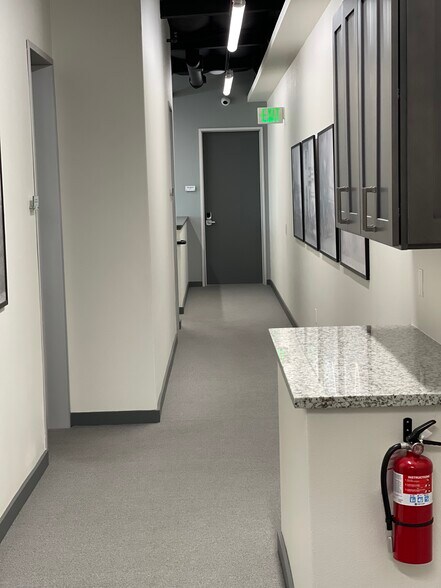 More Photos Of 2010 Elkins Way, Brentwood Coworking Space