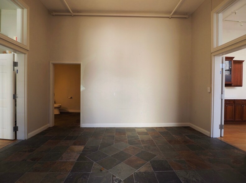 More Photos Of 58 Prescott St, Lowell Office For Sale