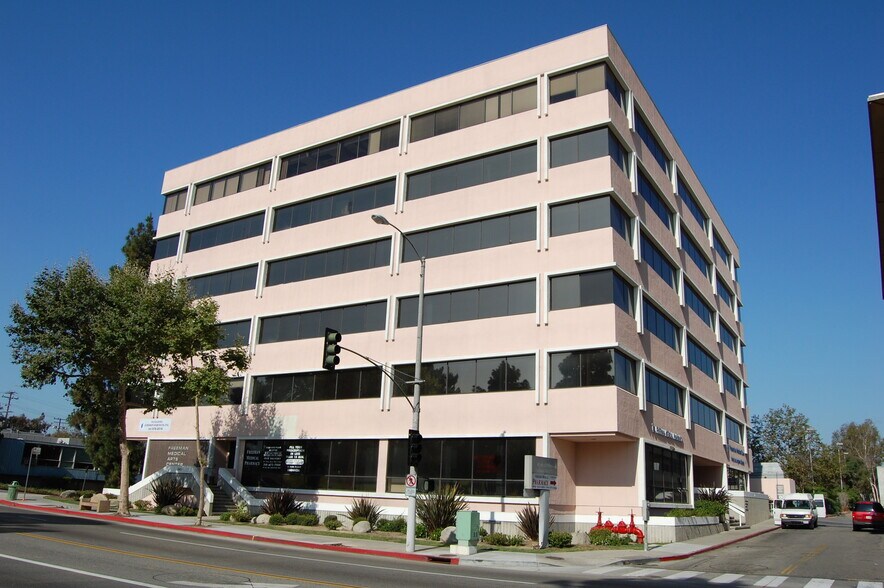 More Photos Of 301 N Prairie Ave, Inglewood Medical For Sale