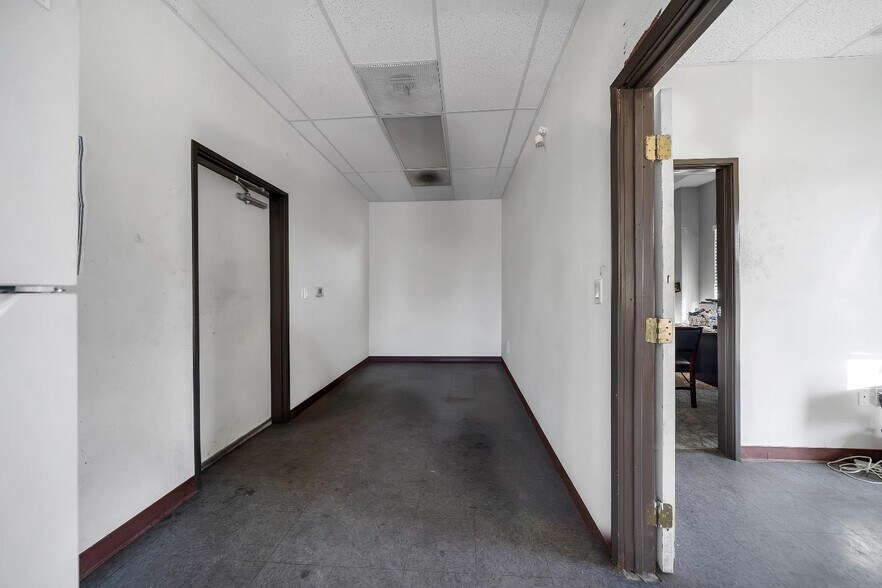 More Photos Of 4475 Farm Supply Dr, Ceres Warehouse For Sale