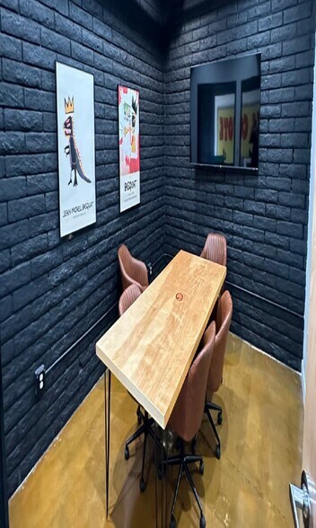 More Photos Of 481 N Arizona Ave, Chandler Storefront Retail Office For Sale