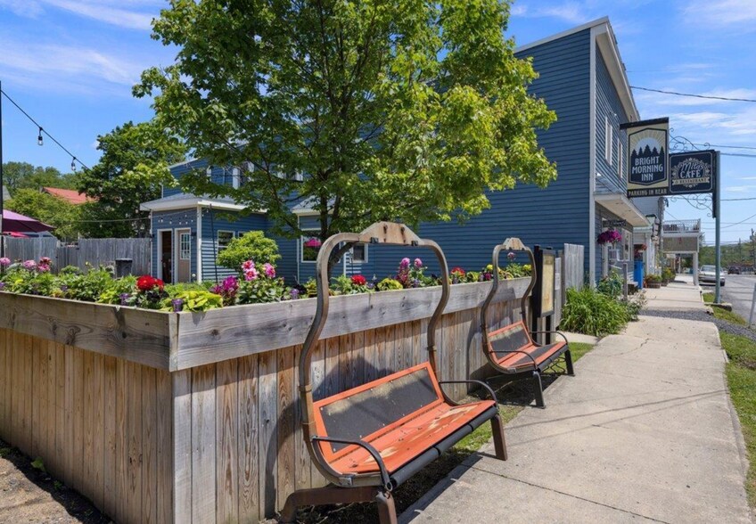 More Photos Of 454 William Ave, Davis Restaurant For Sale