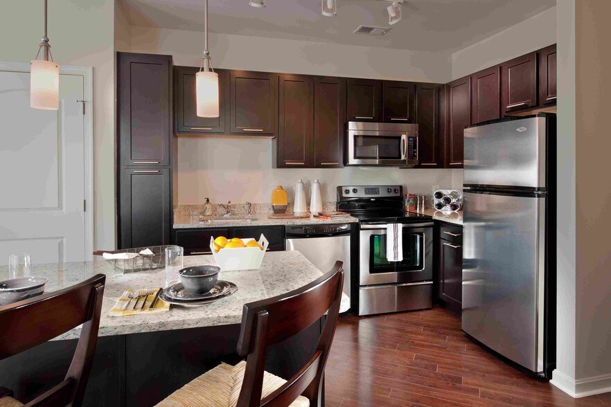 More Photos Of 2300 Washington Pl NE, Washington Apartments For Lease