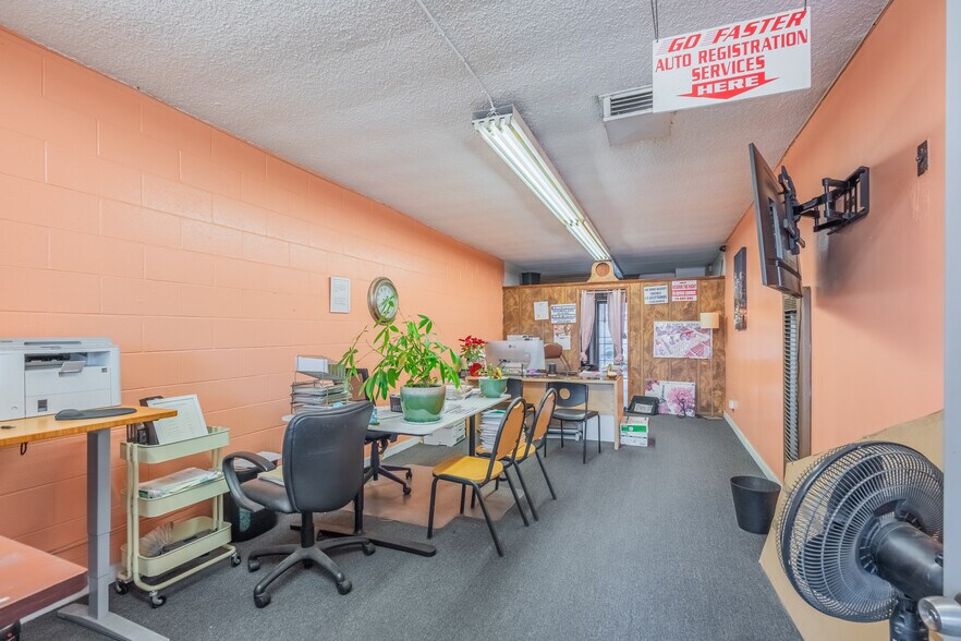 More Photos Of 11640 Atlantic Ave, Lynwood Storefront Retail Office For Sale