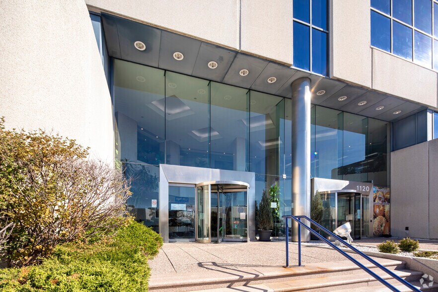 More Photos Of 1120 Finch Ave W, Toronto Office For Lease