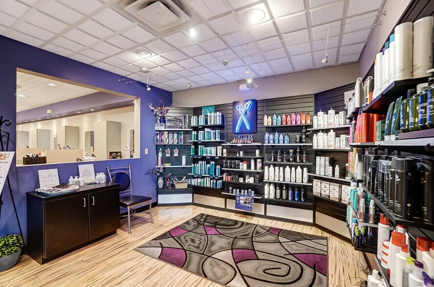 More Photos Of 805 S Dixie Dr, Vandalia General Retail For Sale