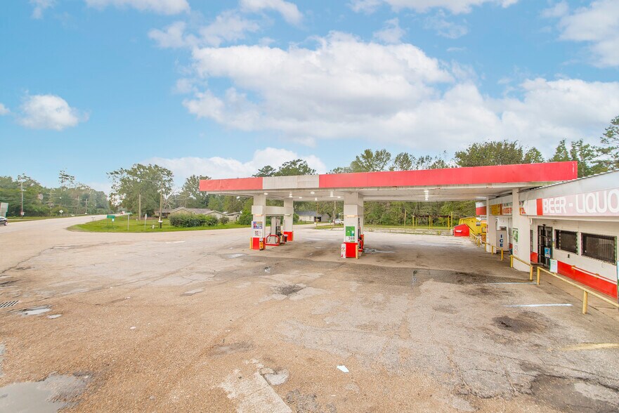 More Photos Of 11597 21, Bogalusa Convenience Store For Sale