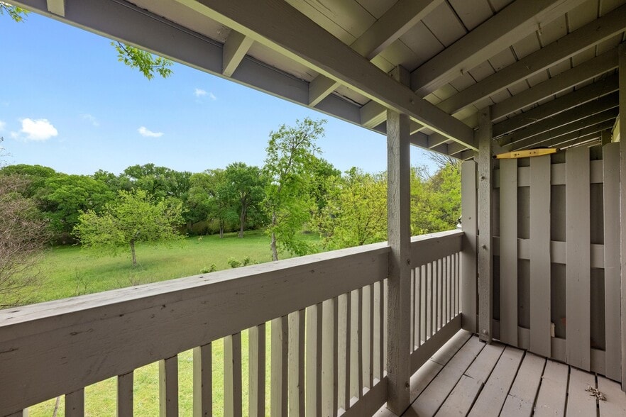 More Photos Of 2115 Goodrich Ave, Austin Apartments For Sale