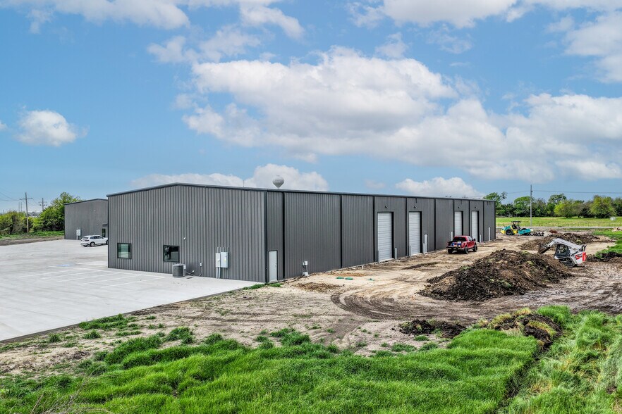 More Photos Of 1400 S State Hwy 78, Farmersville Industrial For Lease