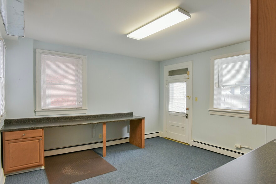 More Photos Of 29 W Franklin St, Hagerstown Apartments For Sale