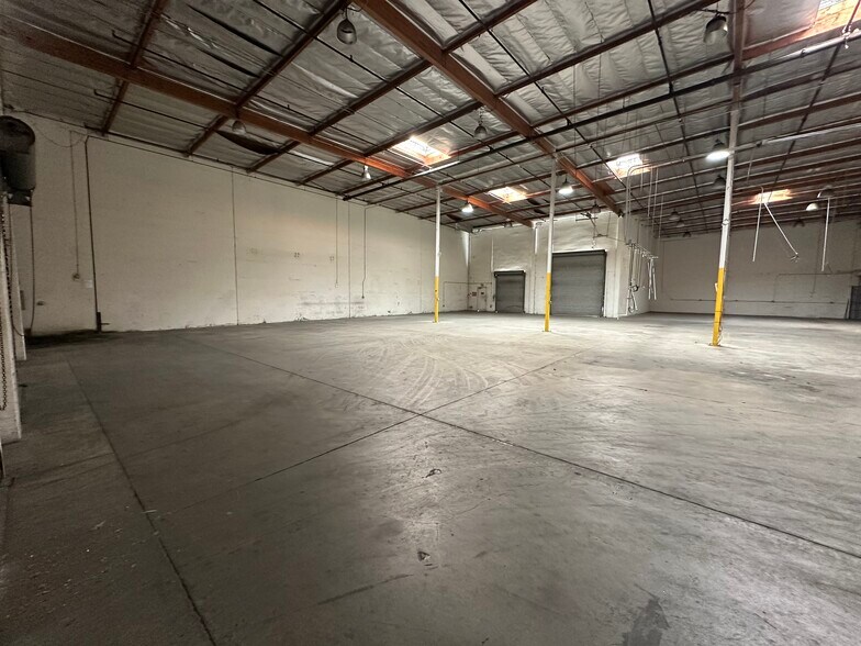 More Photos Of 6323-6421 E Alondra Blvd, Paramount Warehouse For Lease