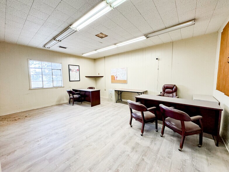 More Photos Of 4710 Andrews Hwy, Odessa Warehouse For Sale