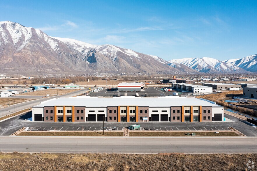 More Photos Of 752 North 2250 West, Springville Warehouse For Lease