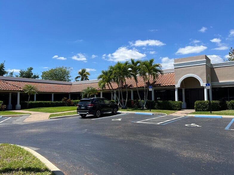 More Photos Of 4 Harvard Cir, West Palm Beach Medical For Lease