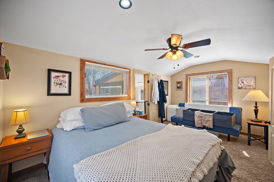 More Photos Of 1929 Woodburn St, Colorado Springs Multifamily For Sale