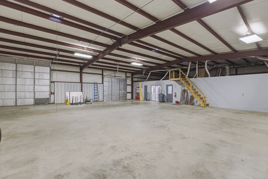 More Photos Of 32402 Tamina Rd, Magnolia Warehouse For Sale